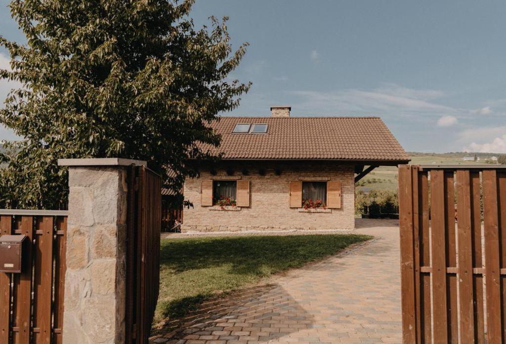 Honey Home Bistriţa Εξωτερικό φωτογραφία